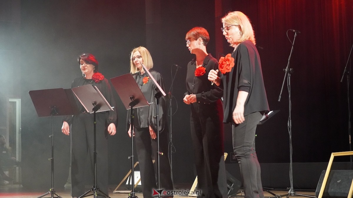 Koncert z okazji Dnia Matki Całuję Twoją dłoń w OCK [11.05.2026] - zdjęcie #3 - eOstroleka.pl