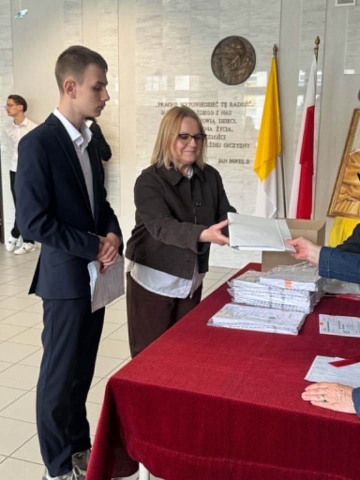 Egzamin ósmoklasisty 2026 - matematyka [12.05.2026] - zdjęcie #42 - eOstroleka.pl