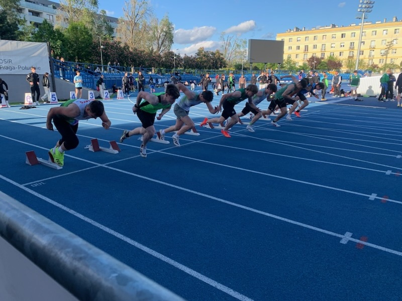 UKS CLAN Ostrołęka w Mistrzostwach Warszawy dzieci oraz w zawodach Mazowieckiego Otwarcia Sezonu Lekkoatletycznego 2026  - zdjęcie #7 - eOstroleka.pl