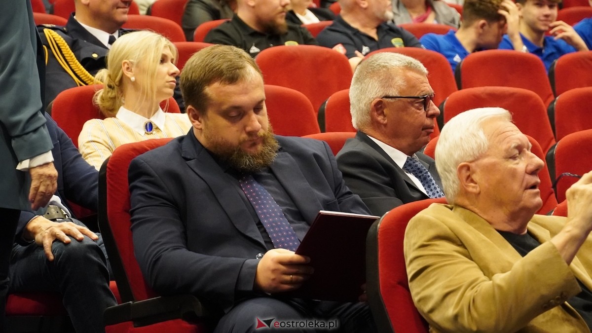 Uroczysta sesja. Ostrołęka świętuje ważne rocznice. Jesteście sercem tego miasta [12.05.2026] - zdjęcie #120 - eOstroleka.pl