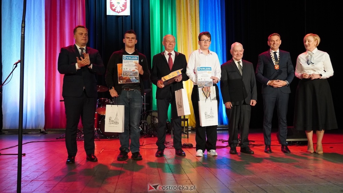 Uroczysta sesja. Ostrołęka świętuje ważne rocznice. Jesteście sercem tego miasta [12.05.2026] - zdjęcie #9 - eOstroleka.pl
