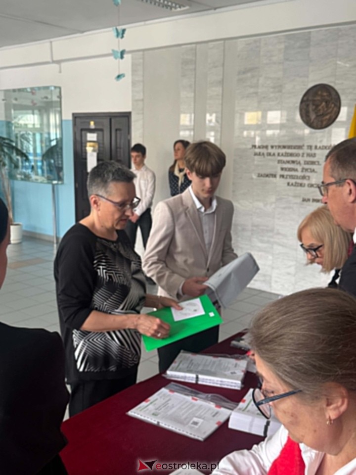 Egzamin ósmoklasisty 2026 - język obcy [13.05.2026] - zdjęcie #13 - eOstroleka.pl