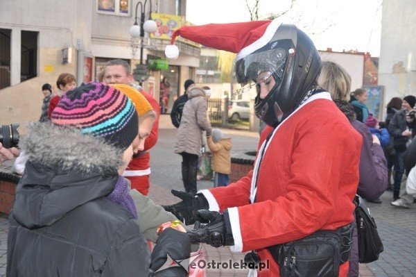 Moto Mikołaje 2011: Ponad 100 mikołajów pojawiło się dziś w Ostrolęce [3.XII.2011] - zdjęcie #36 - eOstroleka.pl