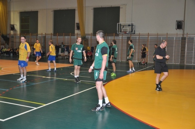 Trójka Ostrołęka - SPR Pabiks Pabianice 21:30 [4.XII.2011] - zdjęcie #17 - eOstroleka.pl