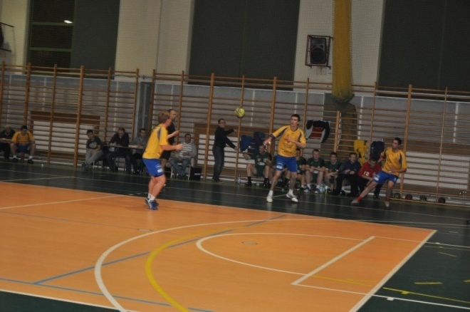 Trójka Ostrołęka - SPR Pabiks Pabianice 21:30 [4.XII.2011] - zdjęcie #15 - eOstroleka.pl