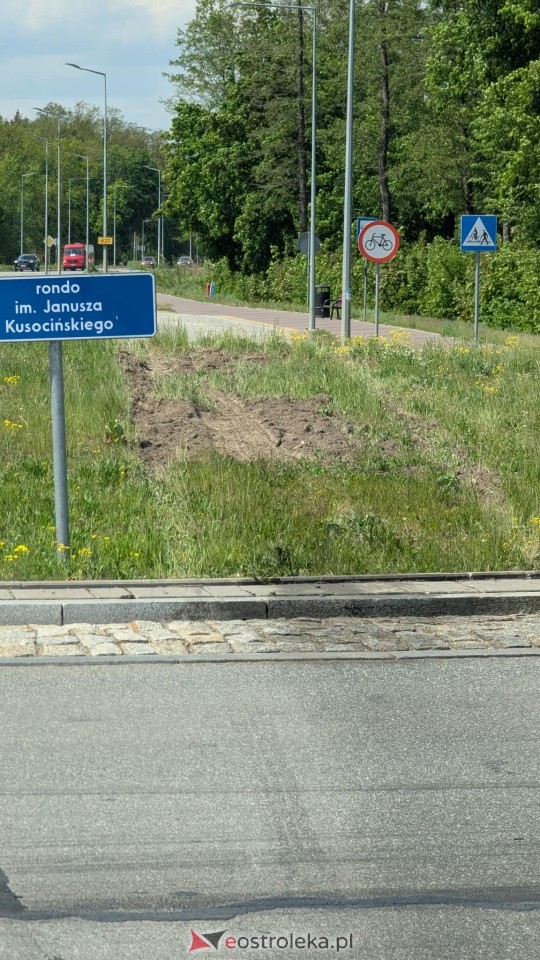 Tajemnicza kolizja na rondzie Kusocińskiego [15.05.2026] - zdjęcie #6 - eOstroleka.pl