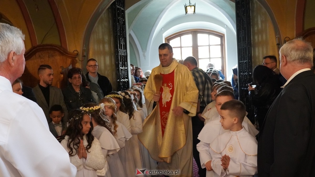 Pierwsza Komunia Święta w klasztorze [16.05.2026] - zdjęcie #14 - eOstroleka.pl