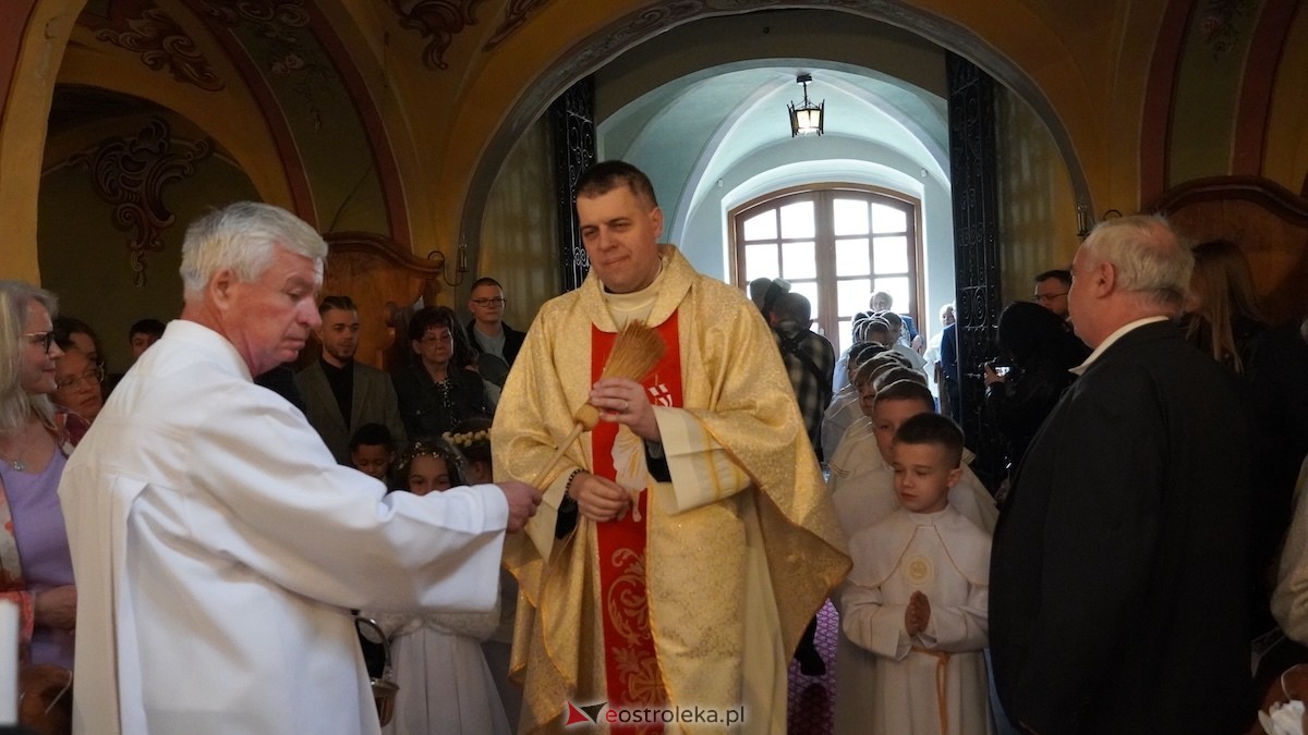 Pierwsza Komunia Święta w klasztorze [16.05.2026] - zdjęcie #13 - eOstroleka.pl