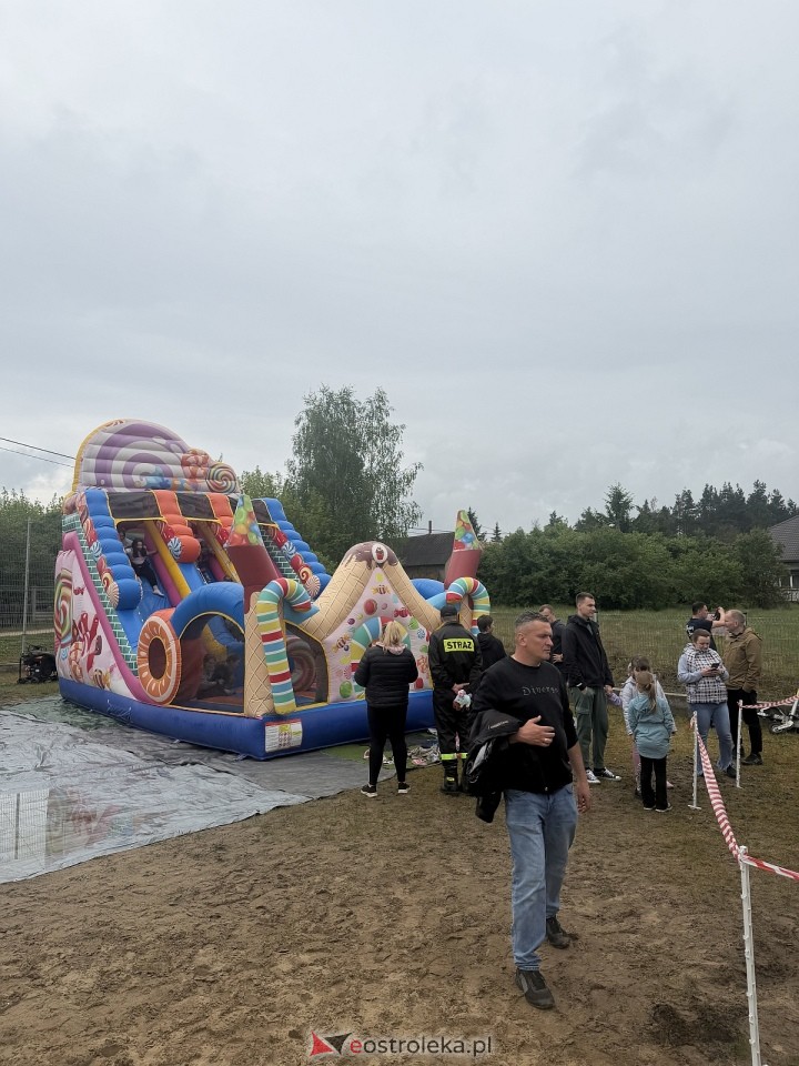 Festyn w Dzbeninie pn. „Każdy ma jakiegoś bzika” [16.05.02026] - zdjęcie #13 - eOstroleka.pl