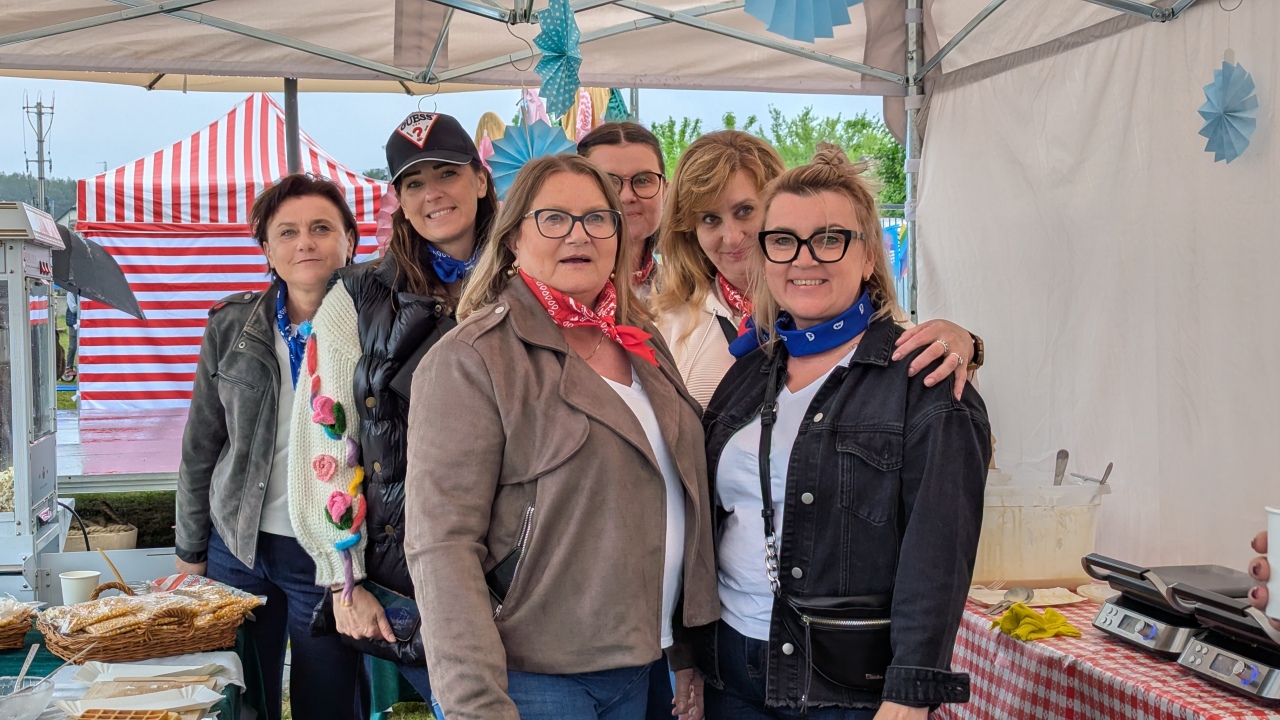 Festyn w Dzbeninie pn. „Każdy ma jakiegoś bzika” [16.05.02026] - zdjęcie #2 - eOstroleka.pl