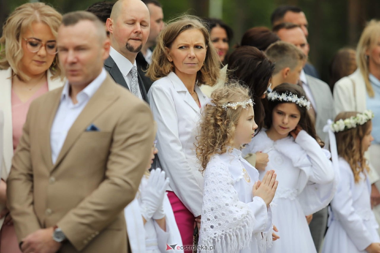 I Komunia Święta w kościele pw. Zbawiciela Świata [16.05.2026] - zdjęcie #78 - eOstroleka.pl