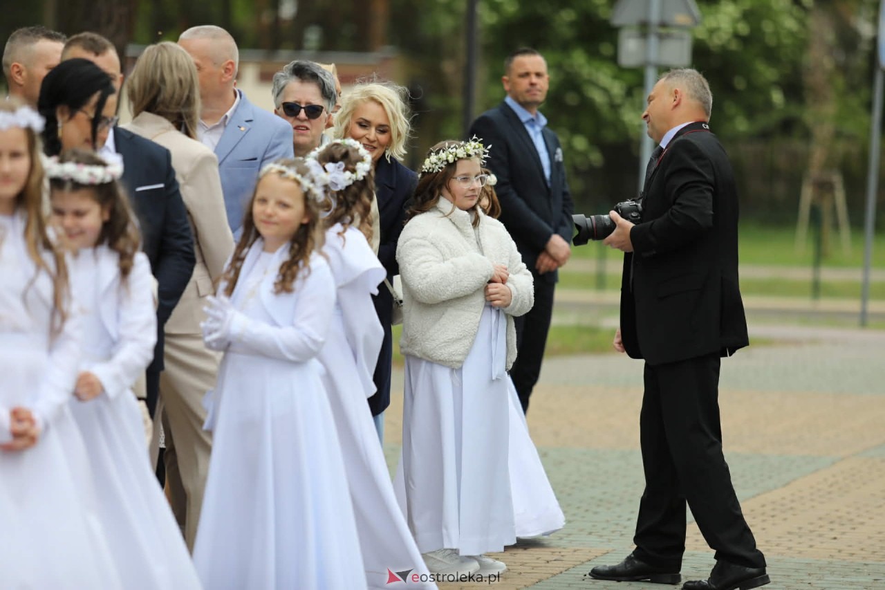 I Komunia Święta w kościele pw. Zbawiciela Świata [16.05.2026] - zdjęcie #30 - eOstroleka.pl