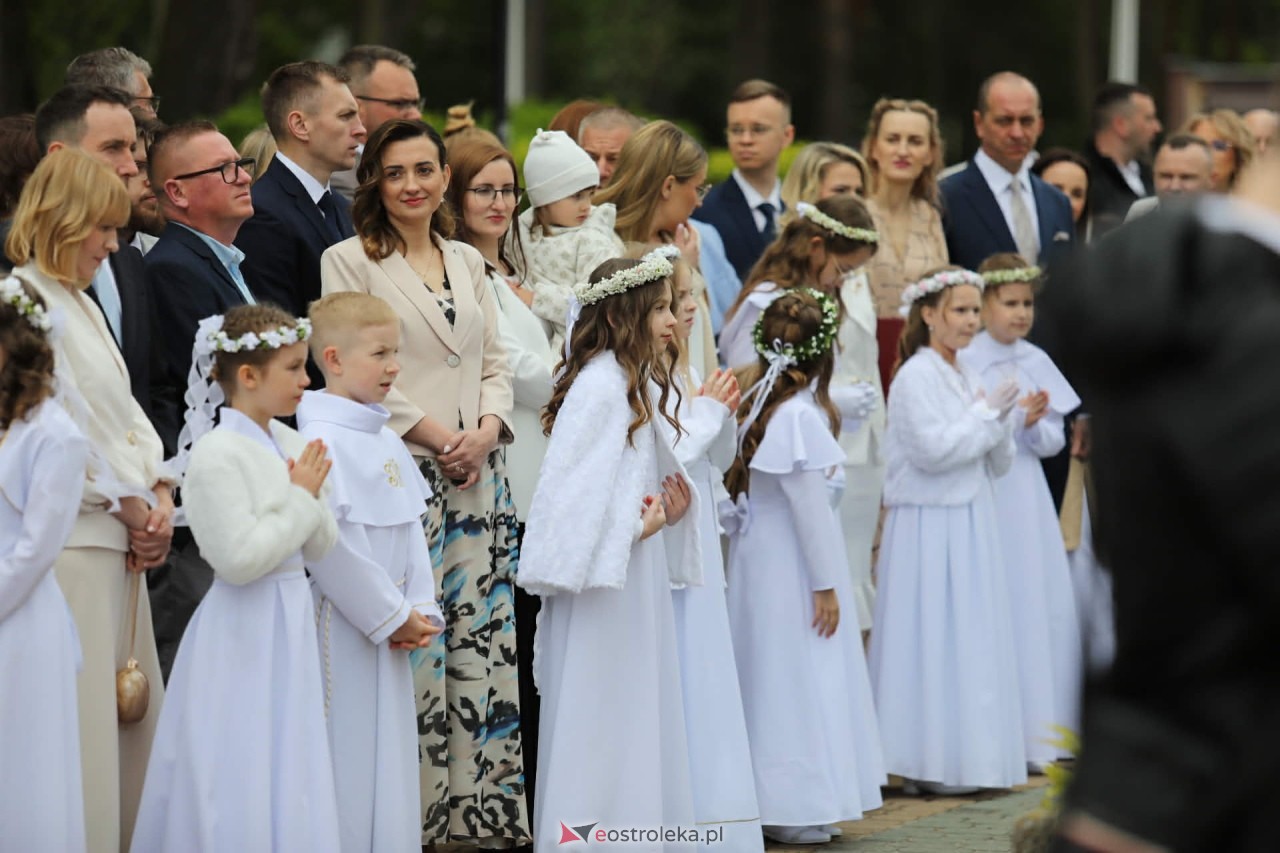 I Komunia Święta w kościele pw. Zbawiciela Świata [16.05.2026] - zdjęcie #26 - eOstroleka.pl