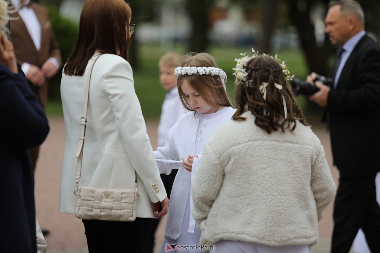 I Komunia Święta w kościele pw. Zbawiciela Świata [16.05.2026] - zdjęcie #21 - eOstroleka.pl