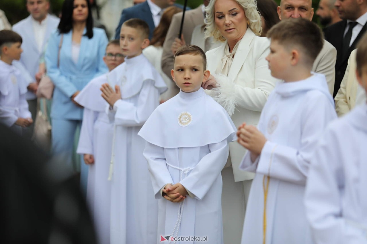 I Komunia Święta w kościele pw. Zbawiciela Świata [16.05.2026] - zdjęcie #12 - eOstroleka.pl
