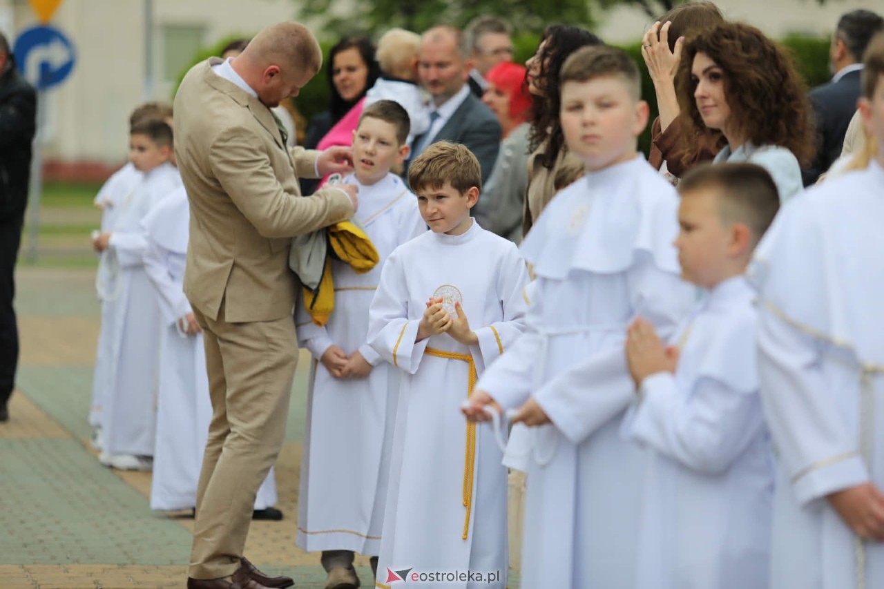 I Komunia Święta w kościele pw. Zbawiciela Świata [16.05.2026] - zdjęcie #3 - eOstroleka.pl