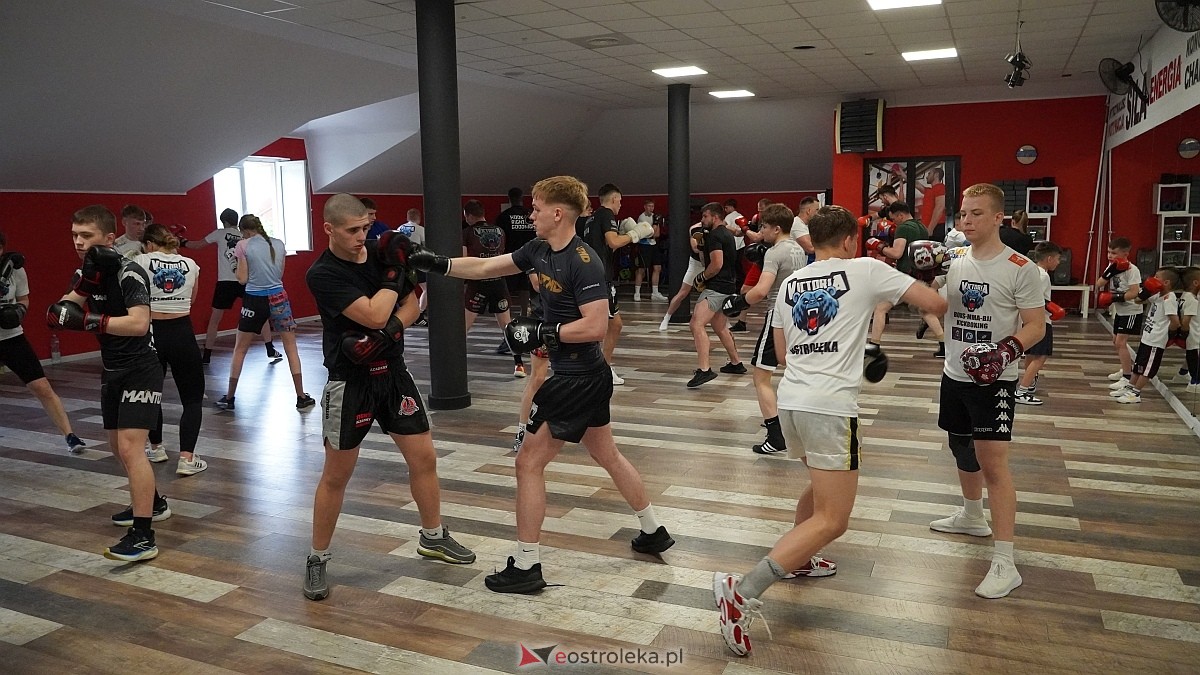 Seminarium bokserskie z Izu Ugonohem [17.05.2026] - zdjęcie #15 - eOstroleka.pl