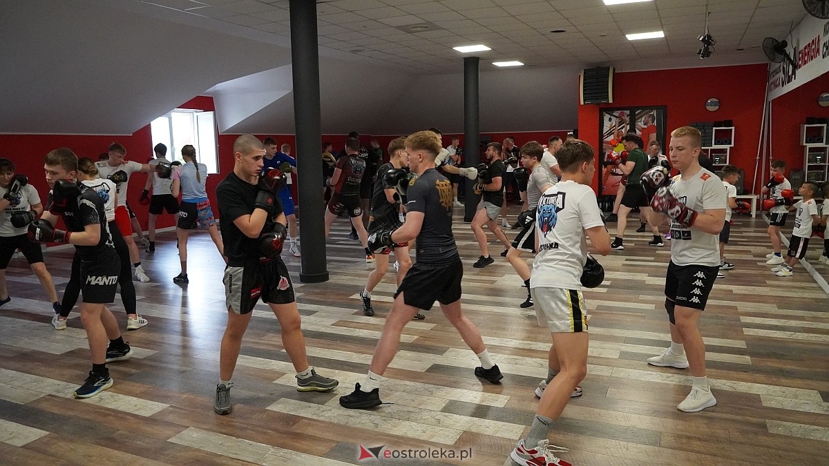 Seminarium bokserskie z Izu Ugonohem [17.05.2026] - zdjęcie #14 - eOstroleka.pl