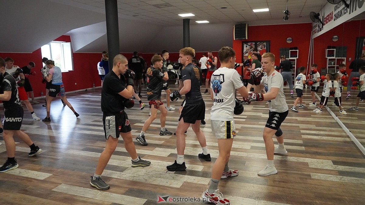 Seminarium bokserskie z Izu Ugonohem [17.05.2026] - zdjęcie #13 - eOstroleka.pl
