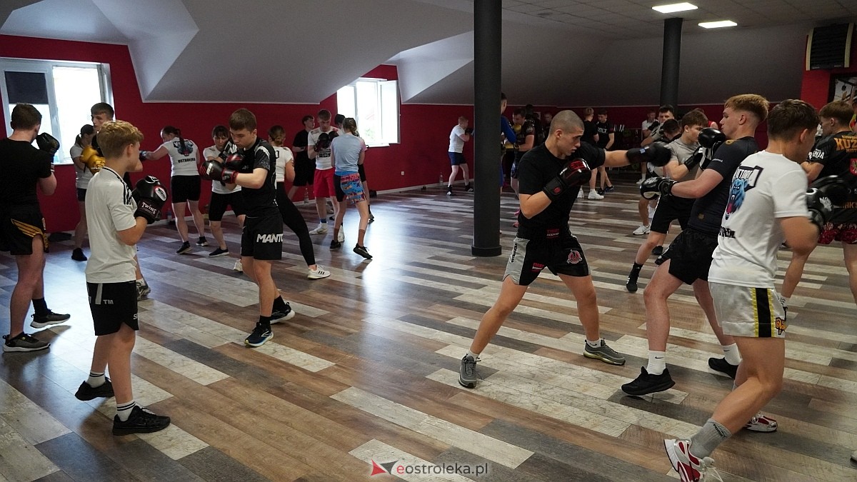 Seminarium bokserskie z Izu Ugonohem [17.05.2026] - zdjęcie #10 - eOstroleka.pl