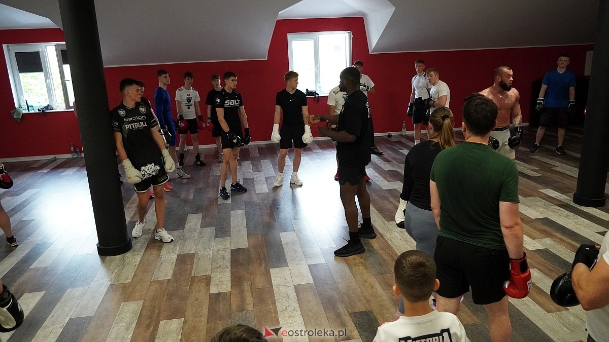 Seminarium bokserskie z Izu Ugonohem [17.05.2026] - zdjęcie #1 - eOstroleka.pl