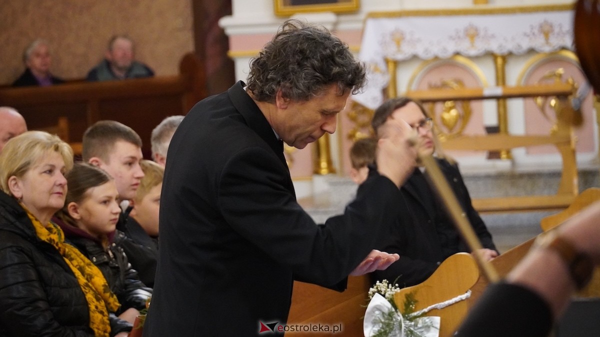 Koncert Filharmonii Kameralnej im. Witolda Lutosławskiego w Łomży w kościele w Kadzidle [17.05.2026] - zdjęcie #52 - eOstroleka.pl