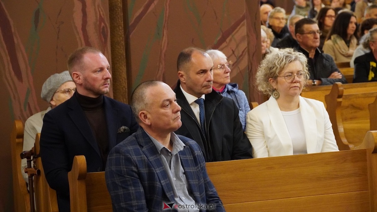 Koncert Filharmonii Kameralnej im. Witolda Lutosławskiego w Łomży w kościele w Kadzidle [17.05.2026] - zdjęcie #45 - eOstroleka.pl