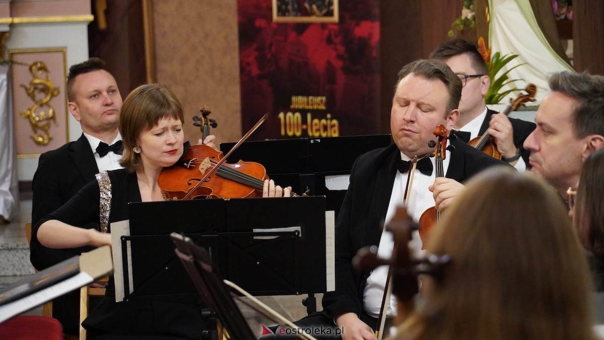 Koncert Filharmonii Kameralnej im. Witolda Lutosławskiego w Łomży w kościele w Kadzidle [17.05.2026] - zdjęcie #41 - eOstroleka.pl