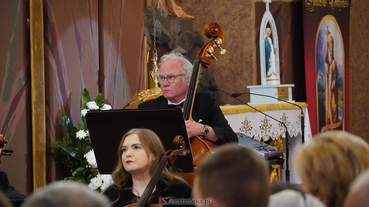 Koncert Filharmonii Kameralnej im. Witolda Lutosławskiego w Łomży w kościele w Kadzidle [17.05.2026] - zdjęcie #28 - eOstroleka.pl