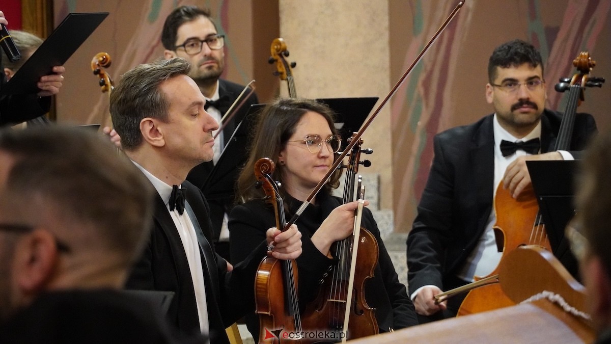 Koncert Filharmonii Kameralnej im. Witolda Lutosławskiego w Łomży w kościele w Kadzidle [17.05.2026] - zdjęcie #26 - eOstroleka.pl
