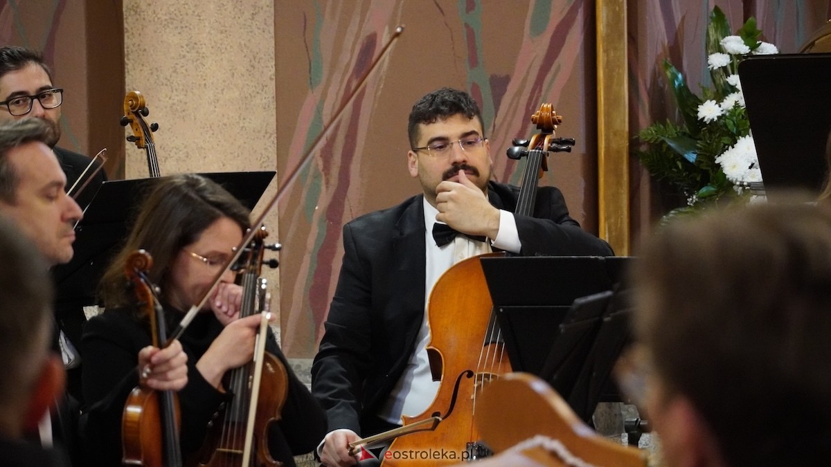 Koncert Filharmonii Kameralnej im. Witolda Lutosławskiego w Łomży w kościele w Kadzidle [17.05.2026] - zdjęcie #25 - eOstroleka.pl
