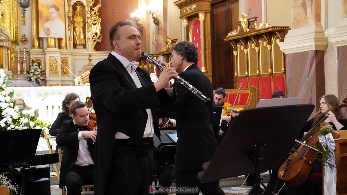 Koncert Filharmonii Kameralnej im. Witolda Lutosławskiego w Łomży w kościele w Kadzidle [17.05.2026] - zdjęcie #9 - eOstroleka.pl