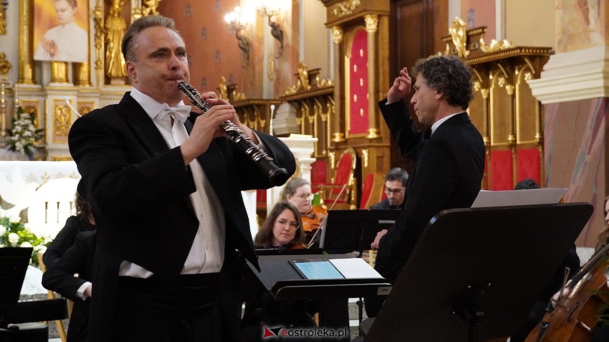 Koncert Filharmonii Kameralnej im. Witolda Lutosławskiego w Łomży w kościele w Kadzidle [17.05.2026] - zdjęcie #8 - eOstroleka.pl