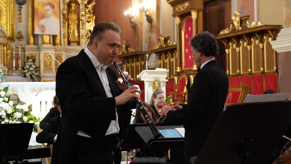 Koncert Filharmonii Kameralnej im. Witolda Lutosławskiego w Łomży w kościele w Kadzidle [17.05.2026] - zdjęcie #7 - eOstroleka.pl