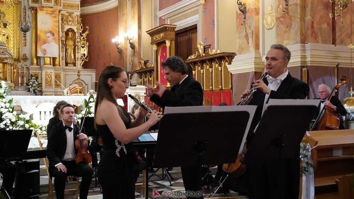 Koncert Filharmonii Kameralnej im. Witolda Lutosławskiego w Łomży w kościele w Kadzidle [17.05.2026] - zdjęcie #5 - eOstroleka.pl