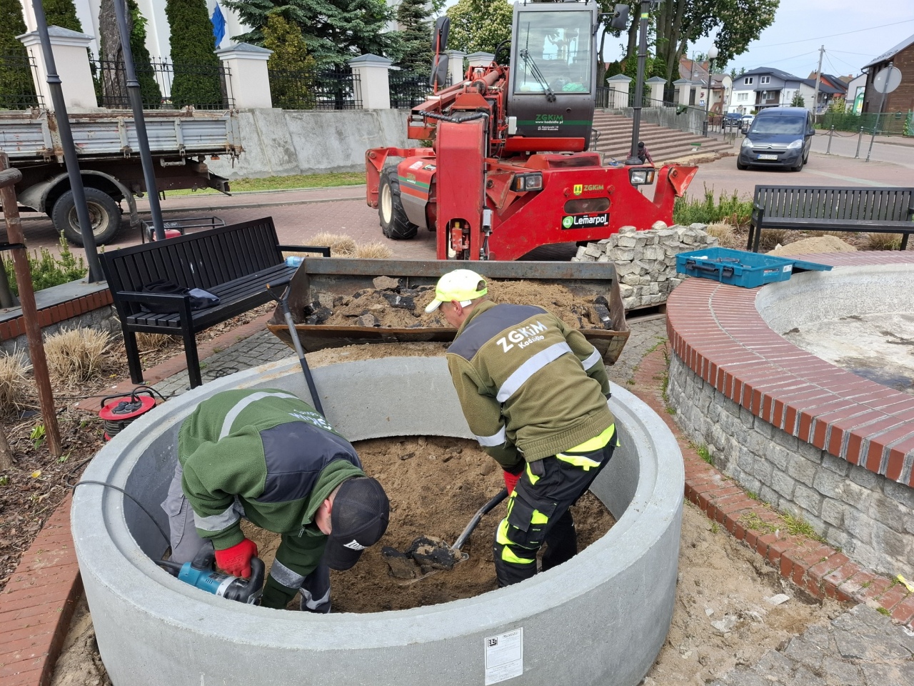 Remont fontanny w Kadzidle [19.05.2026] - zdjęcie #8 - eOstroleka.pl