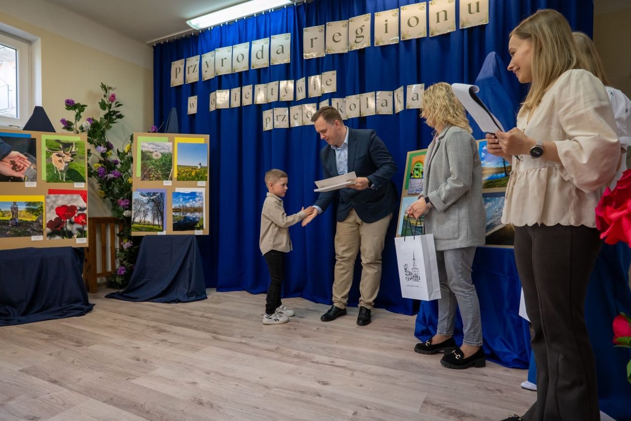 Międzyprzedszkolny Konkurs Fotograficzny „Przyroda regionu w obiektywie przedszkolaka” w PM nr 1 [19.05.2026] - zdjęcie #7 - eOstroleka.pl