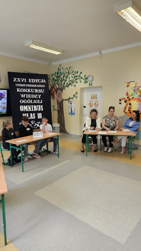 XXVI Międzyszkolny Konkurs Wiedzy Ogólnej OMNIBUS [20.05.2026] - zdjęcie #4 - eOstroleka.pl