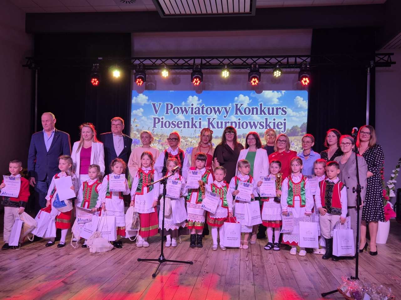 V Powiatowy Konkurs Piosenki Kurpiowskiej w Kadzidle [20.05.2026] - zdjęcie #31 - eOstroleka.pl