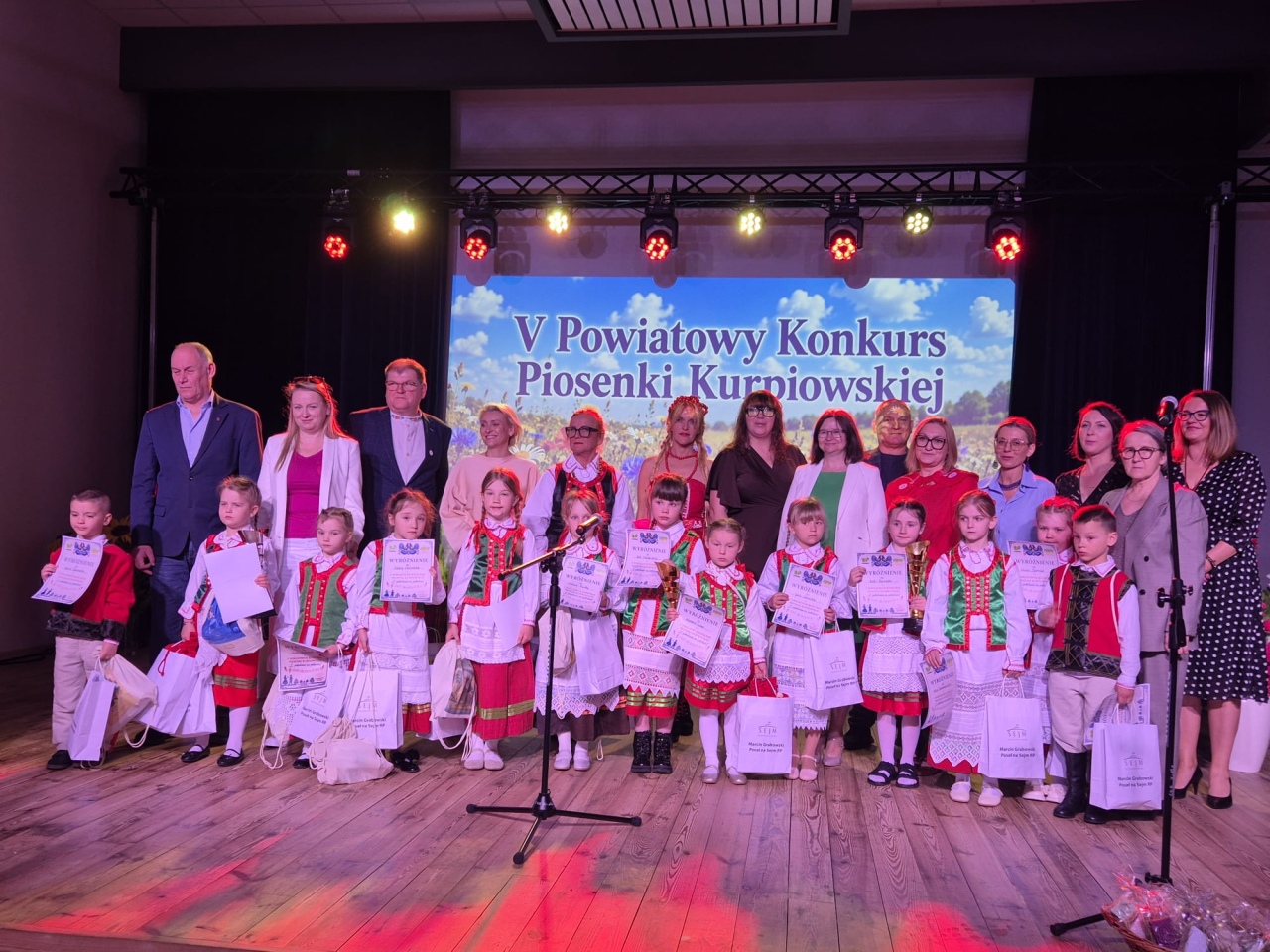 V Powiatowy Konkurs Piosenki Kurpiowskiej w Kadzidle [20.05.2026] - zdjęcie #7 - eOstroleka.pl