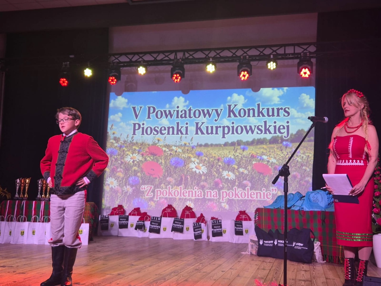 V Powiatowy Konkurs Piosenki Kurpiowskiej w Kadzidle [20.05.2026] - zdjęcie #1 - eOstroleka.pl