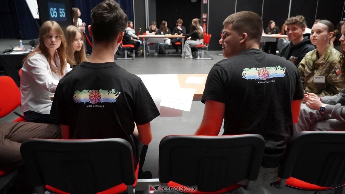 Młodzi mają głos! Debata o przyszłości w Muzeum Żołnierzy Wyklętych [21.05.2026] - zdjęcie #15 - eOstroleka.pl