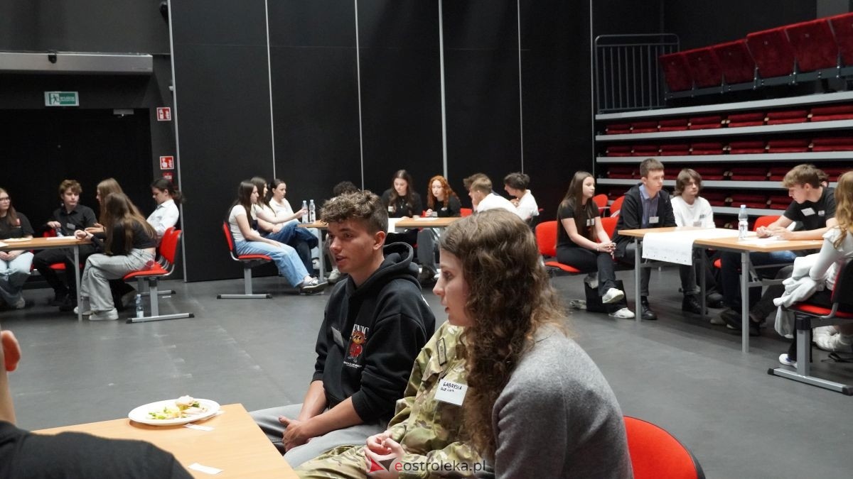 Młodzi mają głos! Debata o przyszłości w Muzeum Żołnierzy Wyklętych [21.05.2026] - zdjęcie #4 - eOstroleka.pl