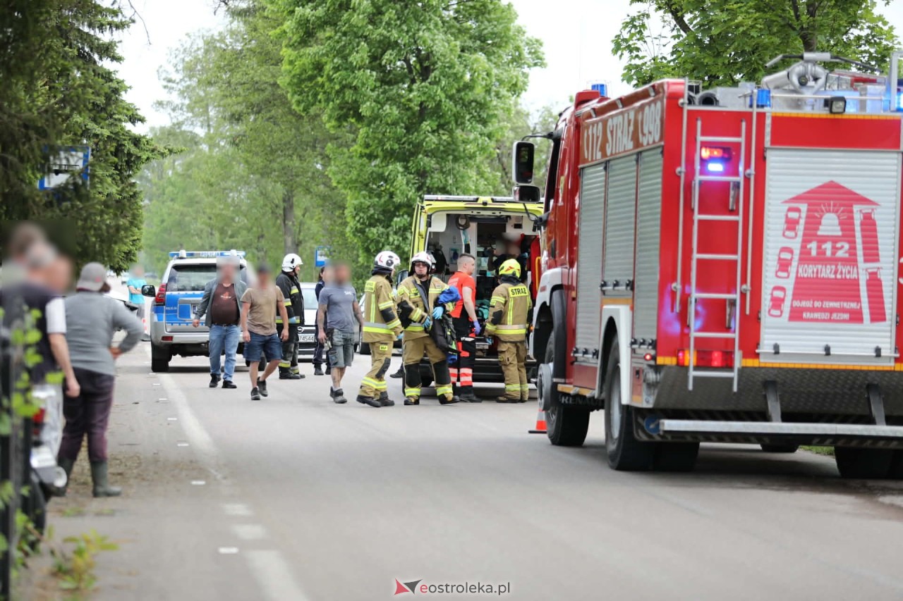 Wypadek w Dąbrówce [21.05.2026] - zdjęcie #7 - eOstroleka.pl