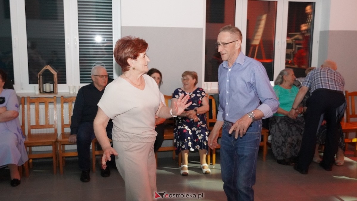 Potańcówka dla seniorów w Lelisie [21.05.2026] - zdjęcie #58 - eOstroleka.pl