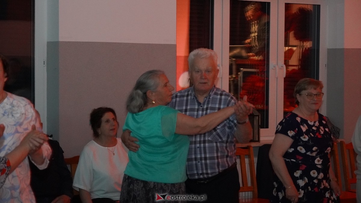 Potańcówka dla seniorów w Lelisie [21.05.2026] - zdjęcie #55 - eOstroleka.pl