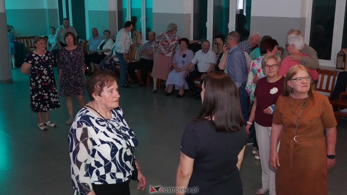 Potańcówka dla seniorów w Lelisie [21.05.2026] - zdjęcie #35 - eOstroleka.pl