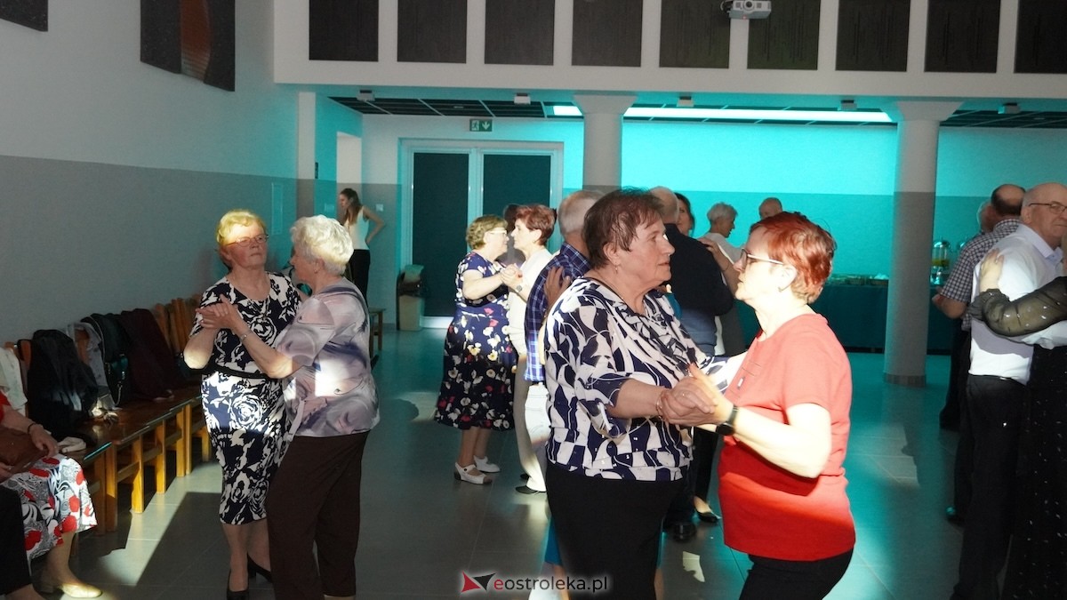 Potańcówka dla seniorów w Lelisie [21.05.2026] - zdjęcie #28 - eOstroleka.pl