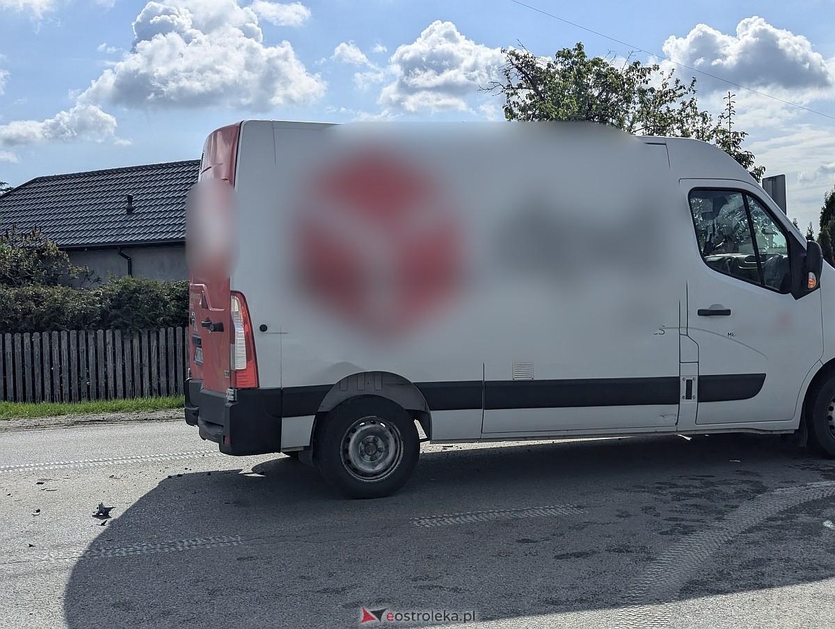 Dwie kolizje w jednym miejscu - Borawe, trasa Ostrołęka - Goworowo [22.05.2026] - zdjęcie #11 - eOstroleka.pl