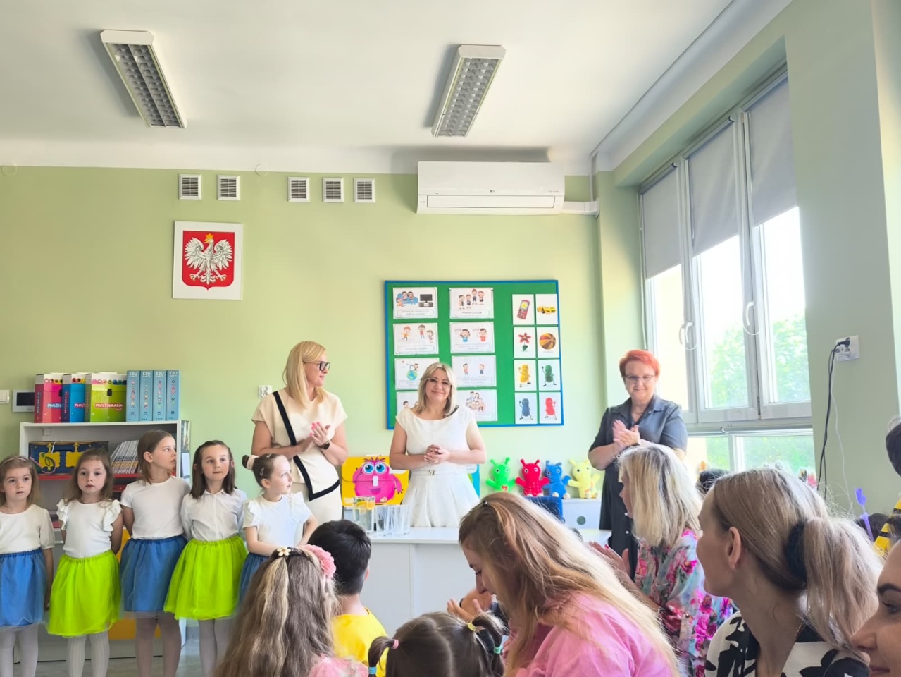 Małe talenty z Ostrołęki zaśpiewały po angielsku. Konkurs w Przedszkolu Miejskim nr 8 [21.05.2026] - zdjęcie #69 - eOstroleka.pl